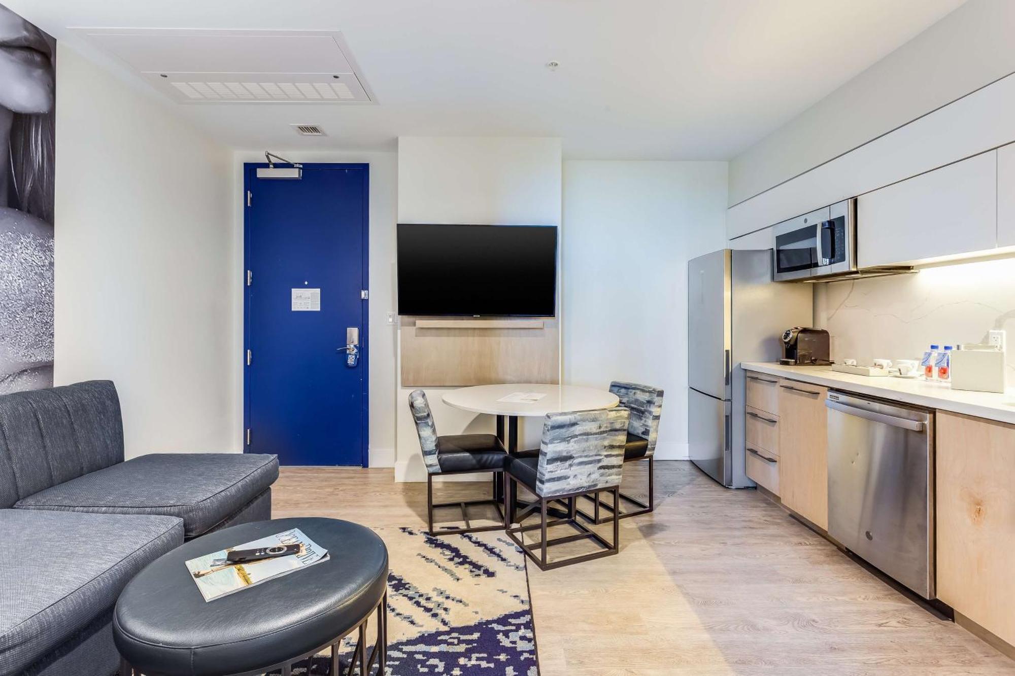 Serena Hotel Aventura Miami, Tapestry Collection By Hilton Exterior photo